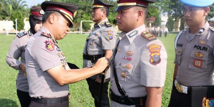 Kapolres Serdang Bedagai Pimpin Sertijab Kasat Reskrim dan Kapolsek Tanjung Beringin Kapolres Serdang Bedagai Pimpin Sertijab Kasat Reskrim dan Kapolsek Tanjung Beringin