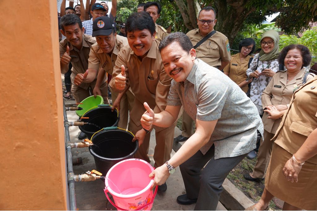 STP Bangun Fasilitas Air Bersih untuk Masyarakat Tambun Raya, Danau Toba STP Bangun Fasilitas Air Bersih untuk Masyarakat Tambun Raya, Danau Toba