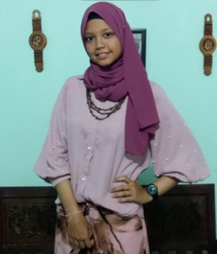 Suci Izhidar Hulwa, Anak Penjual Lontong dari Siantar ini Lolos Jadi Anggota Paskibraka