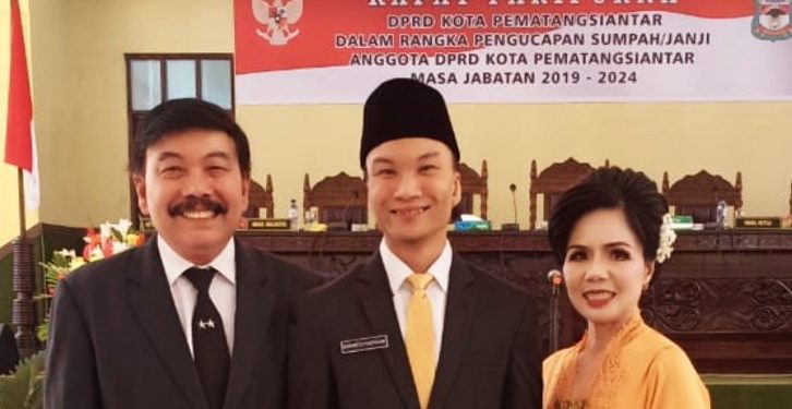 Dilantik jadi Anggota DPRD Kota Pematangsiantar, Suhanto Pakpahan Diharapkan Amanah Dilantik jadi Anggota DPRD Kota Pematangsiantar, Suhanto Pakpahan Diharapkan Amanah