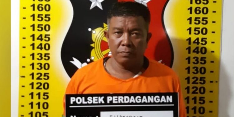 Giok Kim Dirampok di Perdagangan, HP dan Uang Jutaan Rupiah Disikat Giok Kim Dirampok di Perdagangan, HP dan Uang Jutaan Rupiah Disikat