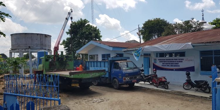 Pompa Air Disambar Petir, PDAM Turukan Mobil Tangki Meyuplai Air