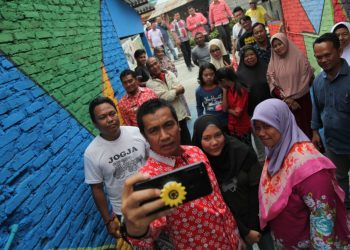 Berswafoto Seru di Gang Tematik yang Instgramable di Kelurahan Pardomuan