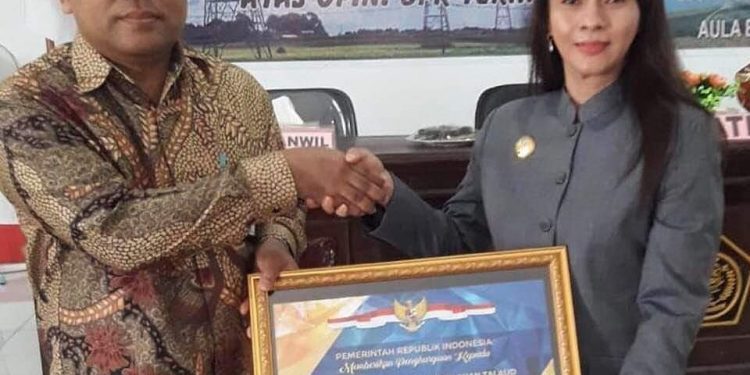 Sepak Terjang Bupati Sri Wahyumi, Istri Hakim Tinggi Armindo Pardede yang Ditangkap KPK