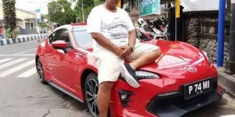 Pria Tajir Punya Uang 7 Kontainer, Mantan Kekasih Saling Lapor Polisi