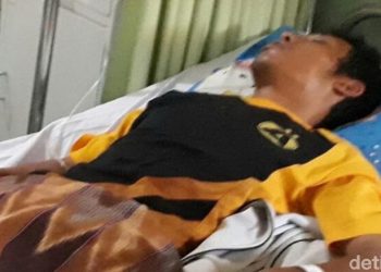 Suami Tikam Istri dan Anak, lalu Coba Bunuh Diri. Alasannya, Tak Mau Cerai