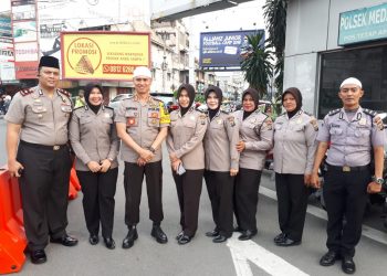 Polsek Medan Baru Berbagi Takjil Bersama Kapolrestabes Medan
