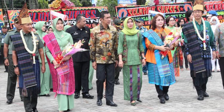 Dr Ria Novida Talembanua M.Kes Kembali ke Siantar dan Disambut Hefriansyah