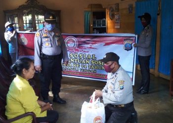 Sambut Hari Bhayangkara, Polres Tapteng Santuni Yatim Piatu dan Warga Terdampak Pandemi Covid-19