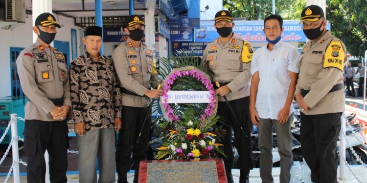 Kapolres Tapteng dan Sibolga Ziarah dan Serahkan Sembako kepada Ahli Waris Pendiri Sibolga
