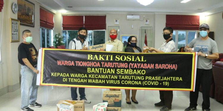 Bupati Taput Pimpin Rapat Percepatan Penanganan Penyebaran Covid-19 di Tingkat Kecamatan Bupati Taput Pimpin Rapat Percepatan Penanganan Penyebaran Covid-19 di Tingkat Kecamatan