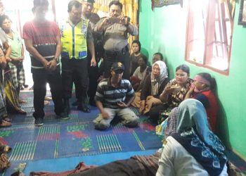 Panen Sawit, Jonni  Simamora Tewas Kesetrum Kabel Listrik