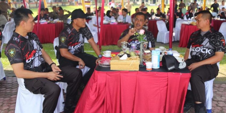 Kapolrestabes Medan Juara I Lomba Menembak HUT Ke-73 Brimob