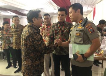 Kapolres Simalungun Terima Sertifikat Tanah Polsek Bosar Maligas dari Menteri