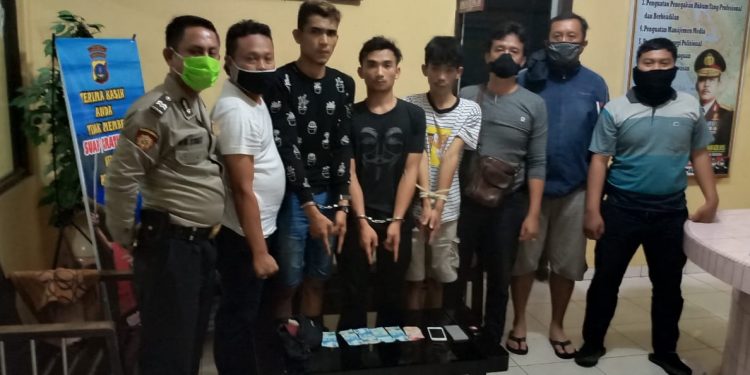 Lima Warga Siantar Merampok di Simalungun, Tiga Tertangkap dan Dua Melarikan Diri Lima Warga Siantar Merampok di Simalungun, Tiga Tertangkap dan Dua Melarikan Diri