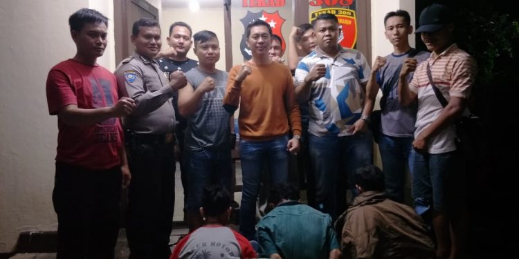 Gadis 18 Tahun Disetubuhi Bapak, Abang dan Adiknya