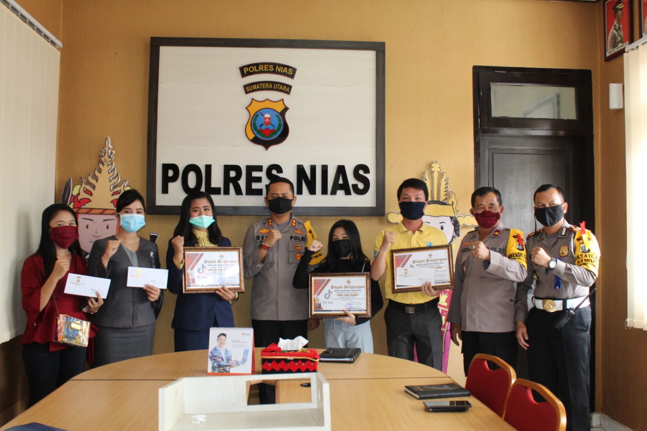 Team Bank Mandiri Menangkan Lomba Tiktok #dirumahaja Polres Nias Team Bank Mandiri Menangkan Lomba Tiktok #dirumahaja Polres Nias