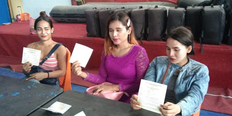 Tiga Pekerja Salon dari Malaysia Diamanakan Polres Tanjungbalai Tiga Pekerja Salon dari Malaysia Diamanakan Polres Tanjungbalai