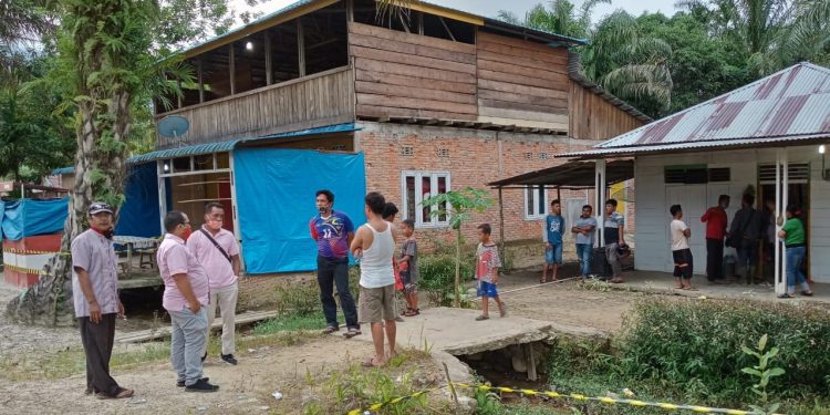 Ranto Sabar Sihite Pukuli Istri Tetangga Sampai Tewas, Dipicu Soal Batas Pekarangan Ranto Sabar Sihite Pukuli Istri Tetangga Sampai Tewas, Dipicu Soal Batas Pekarangan