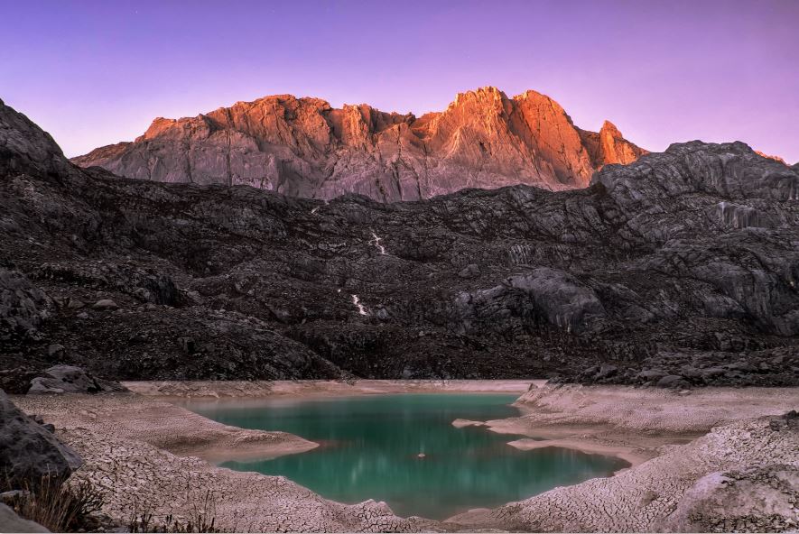 Mengintip Pesona Taman Nasional Lorentz Indonesia di Papua