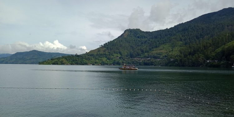 "Wonderful Huta Toba" Spot-spot Wisata Danau Toba yang Wajib Dikunjungi... "Wonderful Huta Toba" Spot-spot Wisata Danau Toba yang Wajib Dikunjungi...