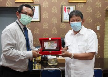 Wakil Walikota Siantar Terima UPK Rp75 Ribu dari Kepala Perwakilan BI