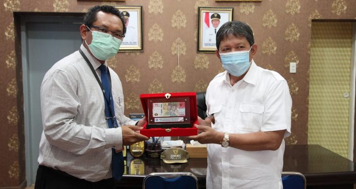 Wakil Walikota Siantar Terima UPK Rp75 Ribu dari Kepala Perwakilan BI