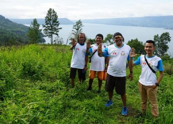 Togu Simorangkir Berjalan Kaki 305 Km Kelilingi Danau Toba demi Galang Dana Pendidikan