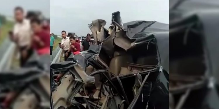 Kecelakaan Maut di Jalan Tol di KM 73 Seirampah-Tebing Tinggi Kecelakaan Maut di Jalan Tol di KM 73 Seirampah-Tebing Tinggi