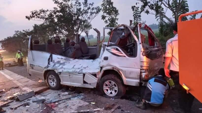 Kecelakaan di Tol Cipali Tewaskan Delapan Orang dan Belasan Luka-luka. Ini Data Korbannya...