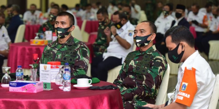Bersinergi Lawan Penyebaran Covid-19, TNI AD Komsos dengan Aparat Pemerintah Bersinergi Lawan Penyebaran Covid-19, TNI AD Komsos dengan Aparat Pemerintah