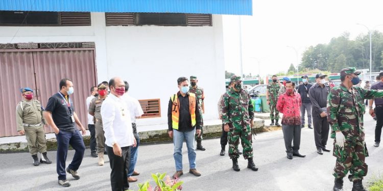 Bupati Tinjau Pembukaan Kembali Bandara Internasional Raja Sisingamangaraja XII