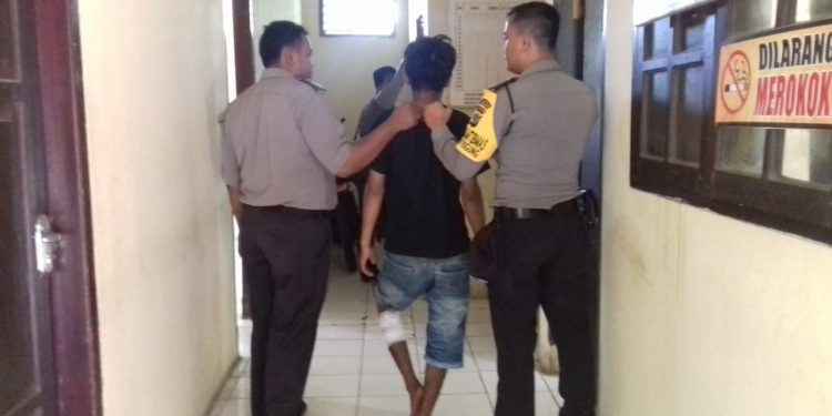 Kabur ke Pulau Bangka, Pelaku Pencurian Sepedamotor Ini Ditembak lalu Diborgol Kabur ke Pulau Bangka, Pelaku Pencurian Sepedamotor Ini Ditembak lalu Diborgol