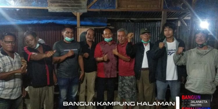 Di Kampungnya Tumpak Siregar Dikenal Baik dan Tak Tega Lihat Orang Susah Di Kampungnya Tumpak Siregar Dikenal Baik dan Tak Tega Lihat Orang Susah