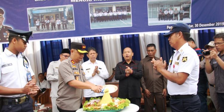 Atraksi Beladiri Satpam STTC Meriahkan Perayaan HUT Satpam di Polres Siantar