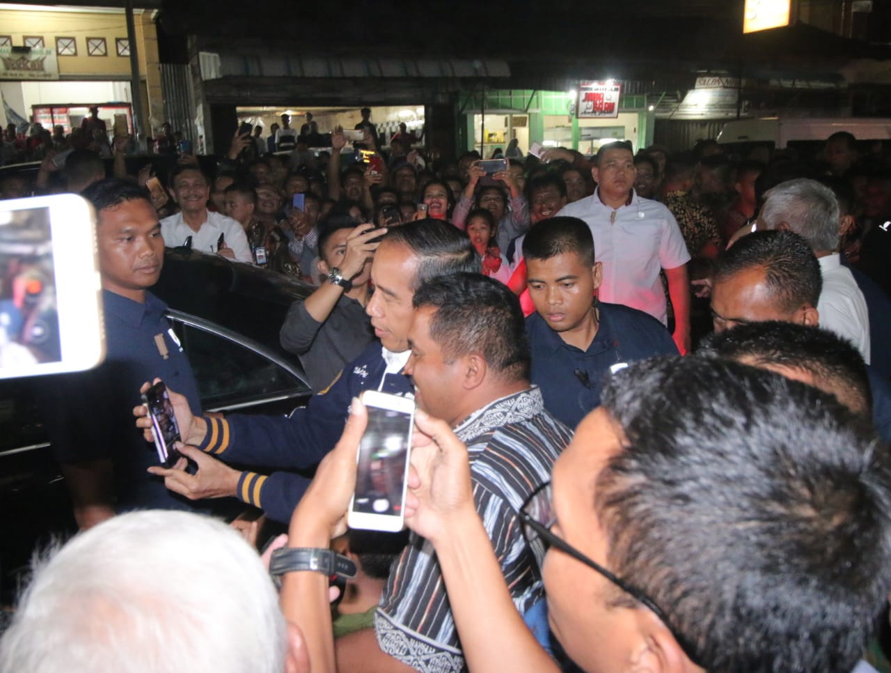 Jokowi Ngopi di Tobasa, Enak, "Mantul" Harganya Rp 7000 Secangkir