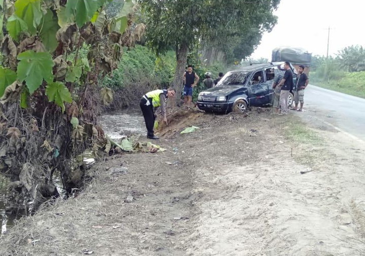 Pulang Pesta, 5 Warga Simalungun Tewas, Kecelakaan Lalulintas di Labusel Pulang Pesta, 5 Warga Simalungun Tewas, Kecelakaan Lalulintas di Labusel