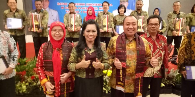 Wakili Siantar, Kyan Ulos Raih Penghargaan di Tingkat Sumatera Utara