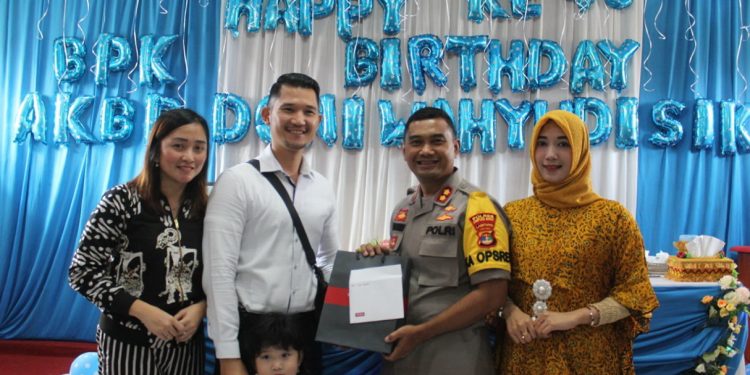 Ulang Tahun ke-45, AKBP Doni Wahyudi dapat Kejutan dari Anggota