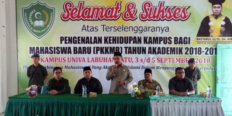 Plt Bupati Janjikan Beasiswa saat Buka Acara Ospek di Kampus Univa Labuhan Batu Plt Bupati Janjikan Beasiswa saat Buka Acara Ospek di Kampus Univa Labuhan Batu