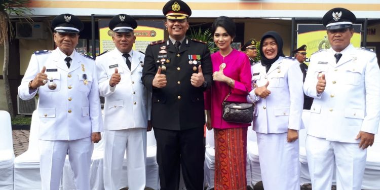 HUT Bhayangkara 72, Polsek Medan Baru Gelar Upacara Bersama Camat dan Lurah HUT Bhayangkara 72, Polsek Medan Baru Gelar Upacara Bersama Camat dan Lurah