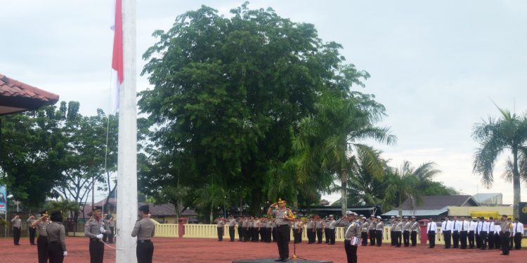 Kapolres Nias AKBP Deni Kurniawan,S.Ik,M.H Pimpin Upacara Perdana di Mapolres Kapolres Nias AKBP Deni Kurniawan,S.Ik,M.H Pimpin Upacara Perdana di Mapolres