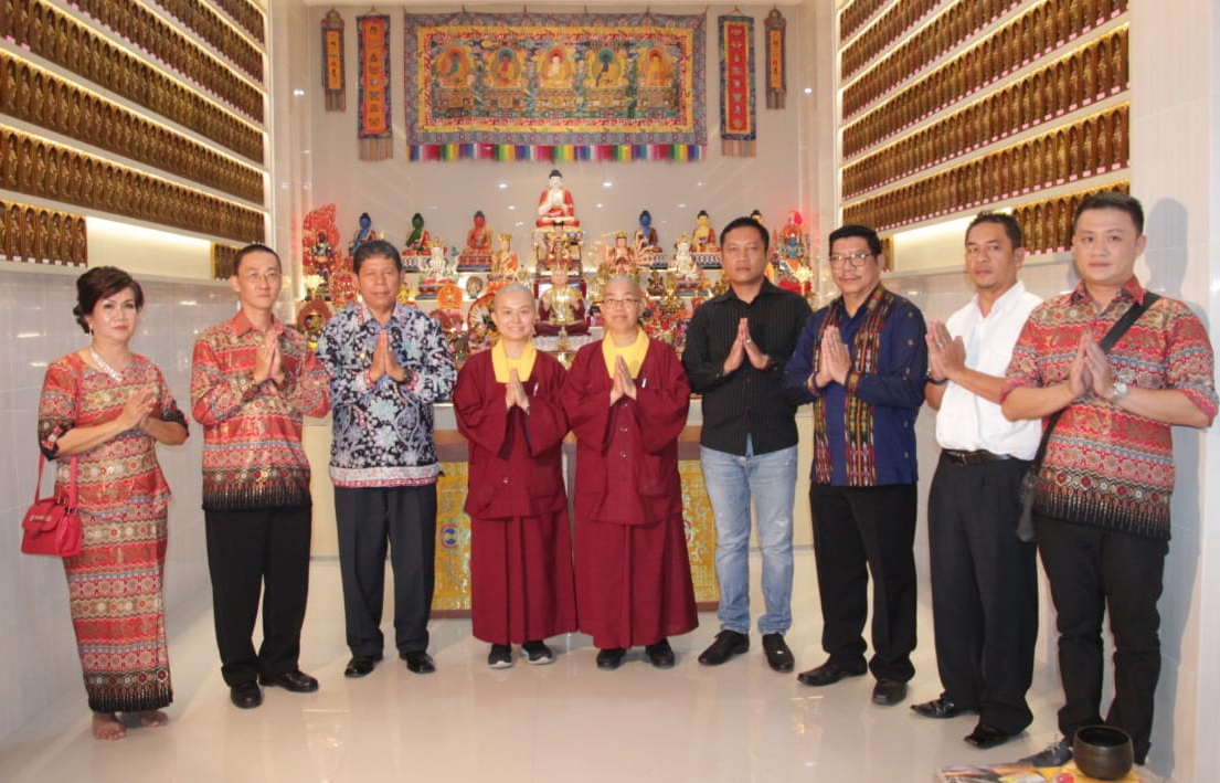 Peresmian Vihara Vajra Bumi Simalungun Ditandai Pemotongan Tumpeng oleh Wakil Walikota dan Kapolres Siantar