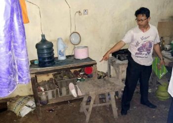 Minum Air Sabun, lalu Gantung Diri. Aksinya Direkam dan Dikirim ke Pacar