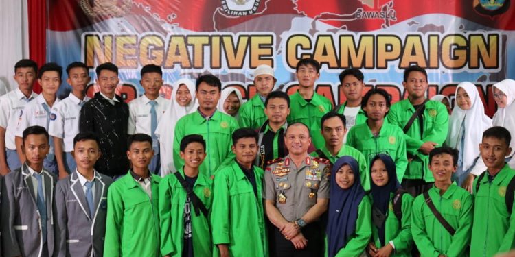 Gelar Talkshow di Tanggamus, Ini Pesan Wakapolda Lampung Brigjen Pol Teddy Minahasa
