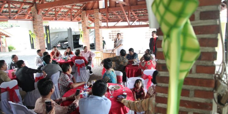 Walikota Siantar Jamu Pendeta, Tokoh Agama, dan Lembaga Gereja Walikota Siantar Jamu Pendeta, Tokoh Agama, dan Lembaga Gereja