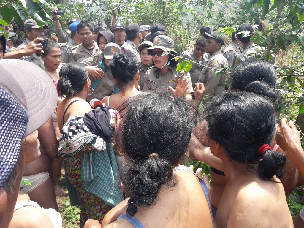 Pengembangan Wisata Danau Toba Makan Korban, Warga-Aparat Bentrok