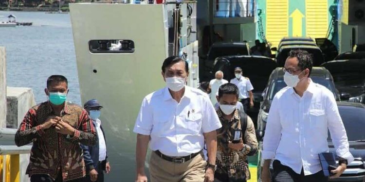 Menko Luhut Pandjaitan Cek Kesiapan Sarana dan Prasarana DPSP Toba Menko Luhut Pandjaitan Cek Kesiapan Sarana dan Prasarana DPSP Toba