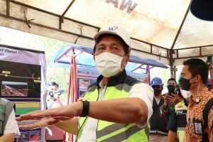 Luhut Panjaitan Tinjau Proyek Tol Tebing Tinggi-Siantar Luhut Panjaitan Tinjau Proyek Tol Tebing Tinggi-Siantar