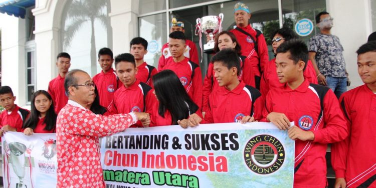 Berangkatkan Atlet Wing Chun Ikuti Kejurnas, Ini Pesan Plt Kadis Pariwisata Pematangsiantar